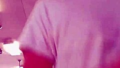 i uh, love makin this simple selfie clip while enjoyin my gym workout, ya know