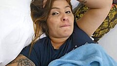 o vizinho encheu minha buceta de porra after i flashed and masturbated solo