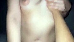 Ay vecino, acaba dentro por favor, mi marido no se da cuenta, grita la vecina de placer montando a su vecino casero infiel