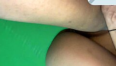 quieres ver como esta zorra colombiana con culo grande monta verga chiquita?