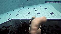 Flashing my bright tits underwater gets everyone so horny 🌊🍈