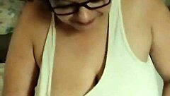 Pornnapplepie sneaks in as old man calls during her steamy visit