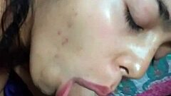 me la chupa rico mientras vemos series con su verga enorme