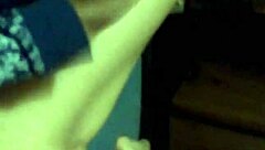 mi amiga se masturba con verga enorme en su vagina