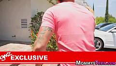 milf stepmom rims teen pussy so good!