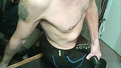 Wow, watch this skinny old babe stretch bound in tight leggings with massage gun!