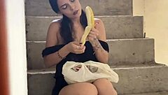 my neighbor loves bananas so much now she craves mine porno en español 😏🍌🍆