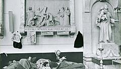 African Black Babe Achieves Explosive Wet Orgasm with Loud Moans