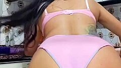 Blues shakes big ass sliding huge dildo deep inside