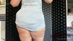 Watch Nixlynka's Tight Latina Ass Clap in That Short Dress Over and Over