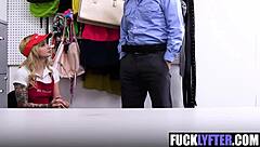 what happens when stevie moon meets mike mancini at the food court?