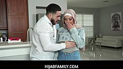 hey veronica valentine clean this hijab with your deepthroat on peter green's cock