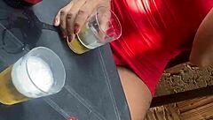 Exibida no bar pegando com macho casado! Quer ver?