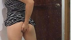 Wow, Sexy Stepmom Shakes Her Juicy Buttocks in Dirty Dance—Flashing Ass Before Wedding Heat?!