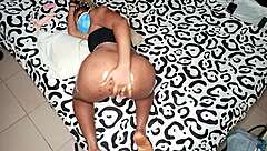 My girlfriend LOVES her yellow pawpaw dildo toy play