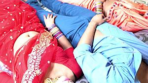 इंडियन सौतेली मां गंदी बातों की बाजी जीतती है जवान सौतेले बेटे से हिंदी पोर्नस्टार वीडियो में मोटी मम्मी चूत और बड़ी गांड एक्शन के साथ